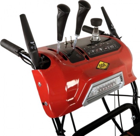 Бензиновый снегоуборщик DDE ST 1176 LE [911-949]