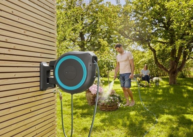 Катушка настенная GARDENA RollUp XL со шлангом 35 м, голубая 18630-20.000.00 [18630-20.000.00]