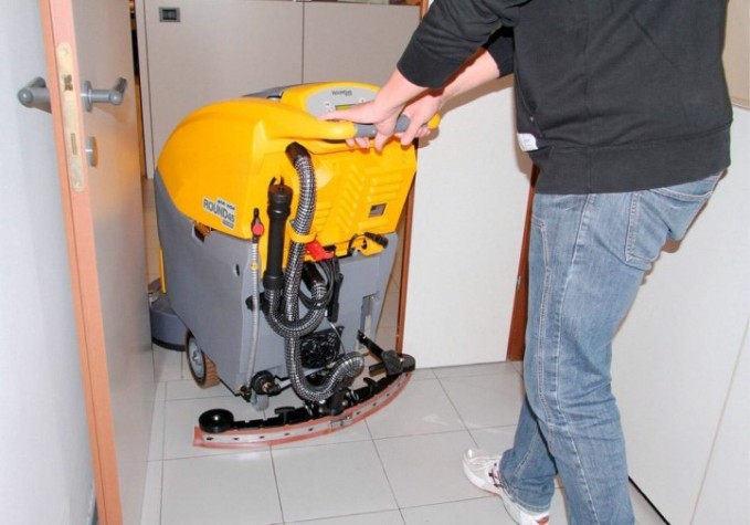 Машина поломоечная Ghibli ROUND 45 E 55 TOUCH 10.4224.00 [10.4224.00]