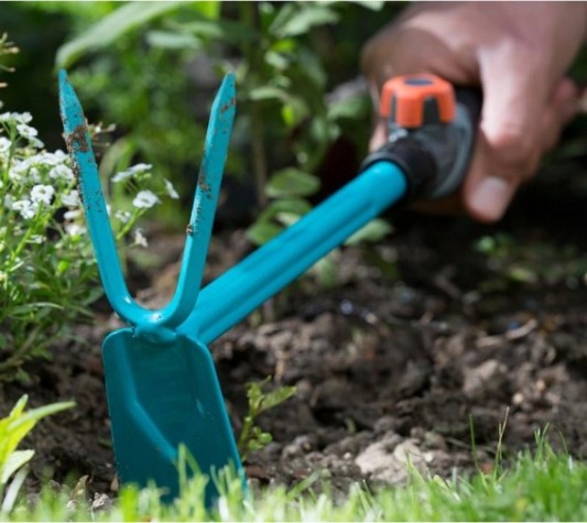 Мотыжка ручная с 2 зубцами GARDENA 5 см, насадка для комбисистемы 08913-20.000.00 [08913-20.000.00]