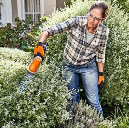 Ножницы-кусторез аккумуляторные STIHL HSA 26 Телескопическая штанга [HA030113516кк]