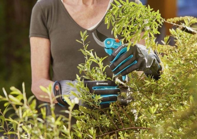 Перчатки трикотажные GARDENA 11531-20.000.00 для ухода за кустарниками, размер l