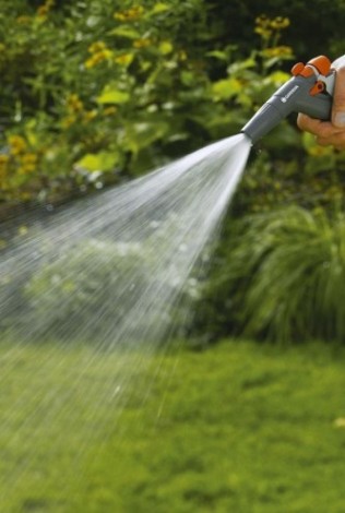 Пистолет-наконечник GARDENA для полива Classic + коннектор стандартный 1/2" 18341-32.000.00 [18341-32.000.00]