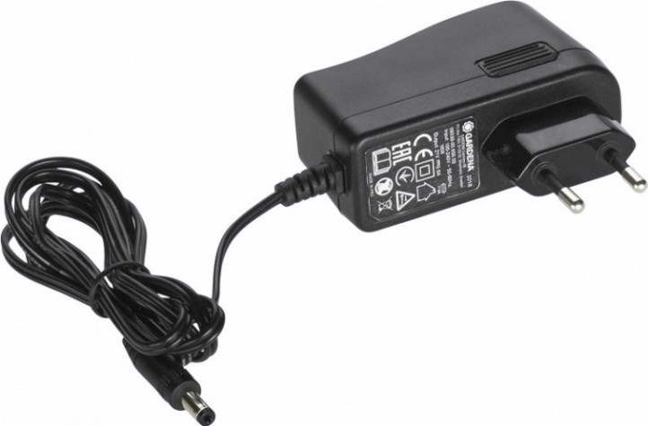 Пылесос аккумуляторный GARDENA EasyClean Li (с кронштейном) 09340-20.000.00 [09340-20.000.00]