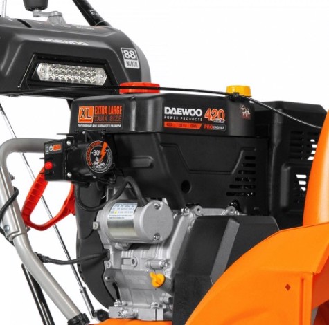 Снегоуборщик гусеничный бензиновый DAEWOO DAST 1590