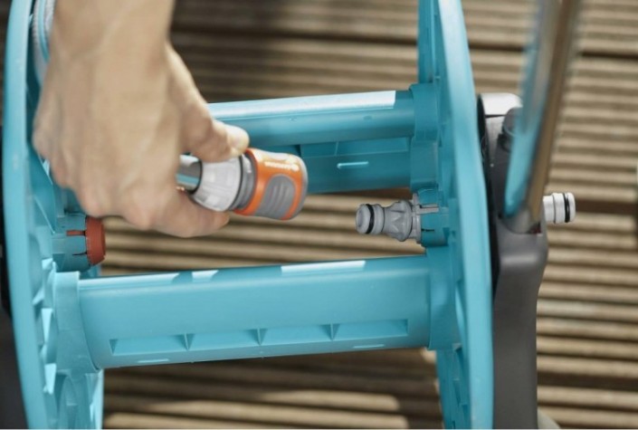 Тележка GARDENA для шланга cleverroll s с шлангом classic 20 м (13 мм (1/2") и комплектом для полив [18503-48.000.00]