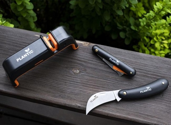 Точилка для топоров и ножей PLANTIC 35302-01