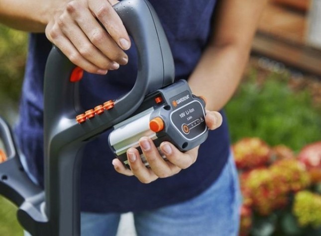 Триммер аккумуляторный GARDENA EasyCut Li-18/23 09876-20.000.00 [09876-20.000.00]