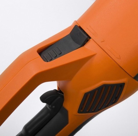 Угловая шлифмашина сетевая DAEWOO DAG 2600-230